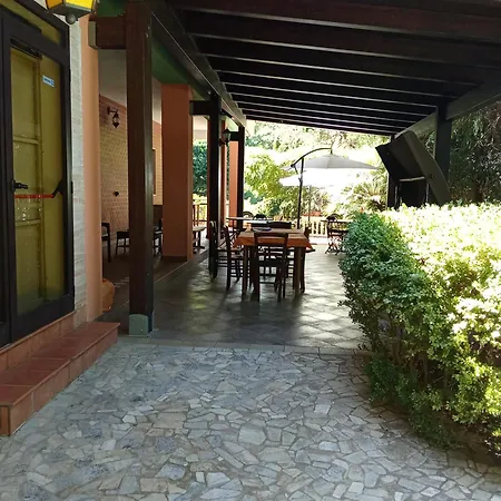 Casa La Sorgente Da Manu Konukevi *